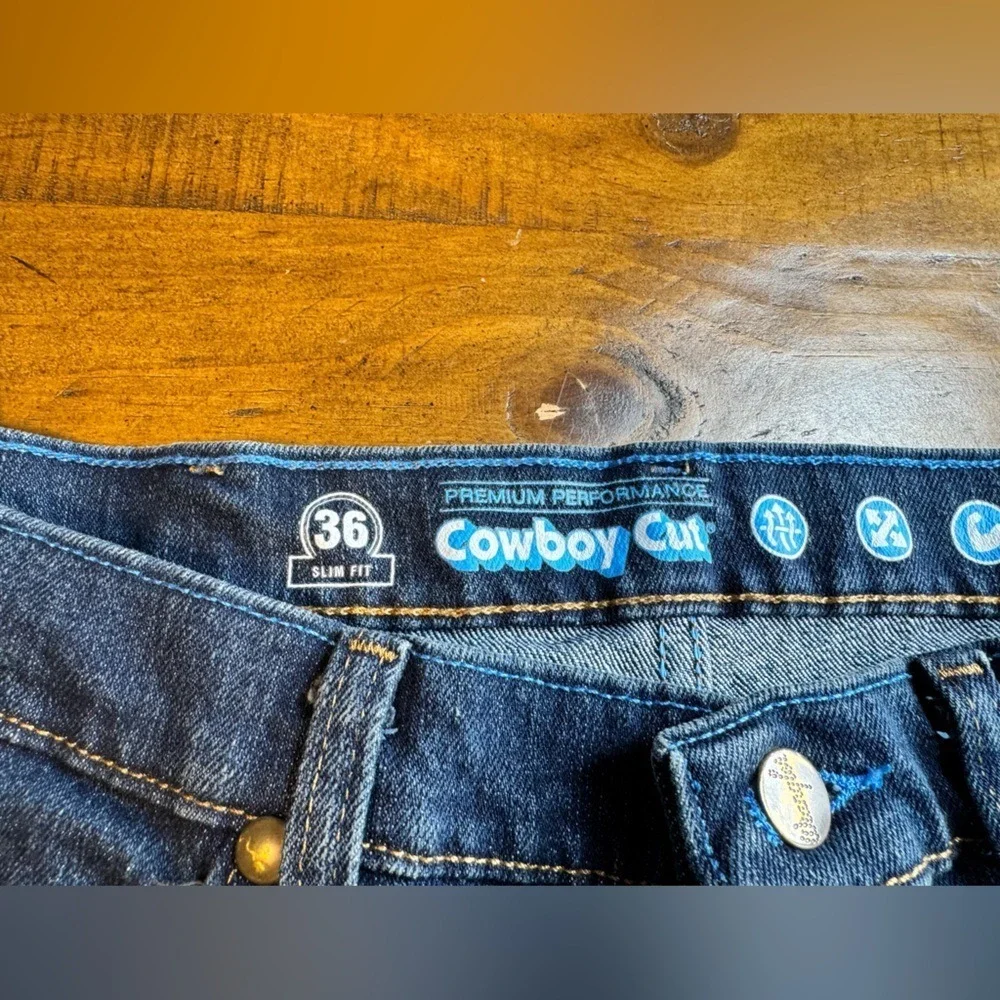 Wrangler Slim Fit Cowboy Cut Blue Jeans Men's 32 x 30 new‎